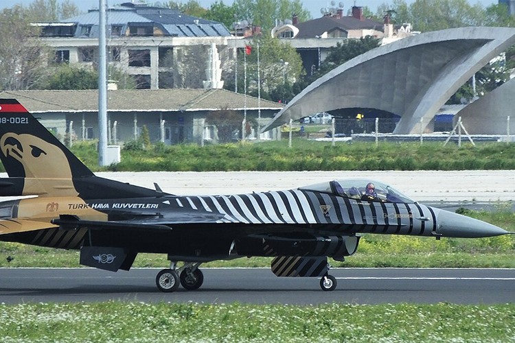 SOLOTÜRK, 30 Ağustos'ta İstanbul'da gösteri uçuşu yapacak