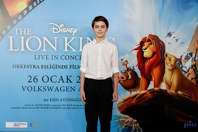 "Aslan Kral" senfoni eşliğinde bir deneyim yaşattı