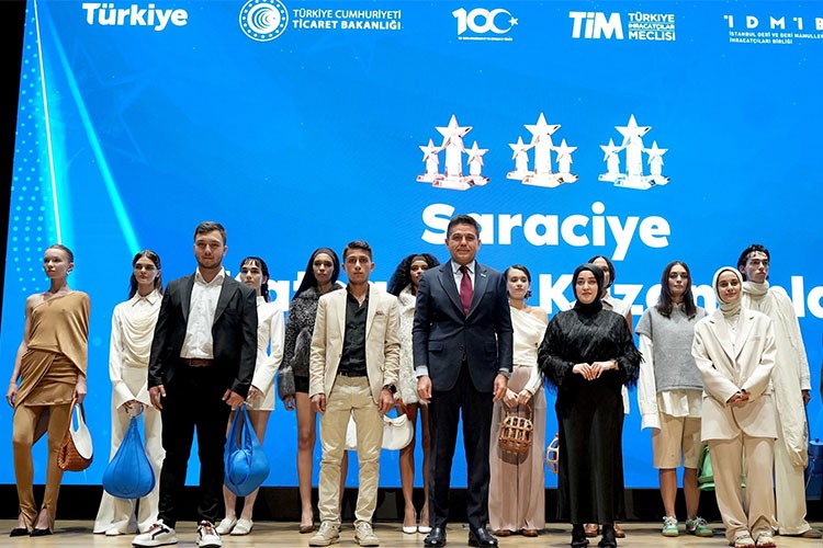 'Ülkemizi tasarım ülkesi yapana kadar çalışmaya devam edeceğiz'