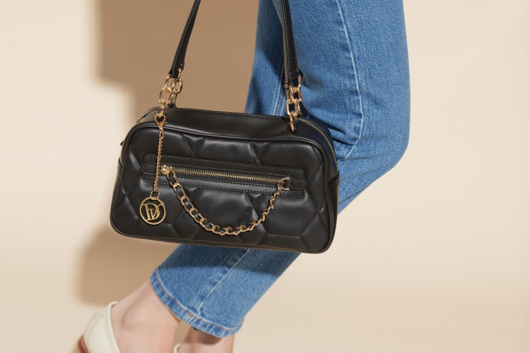 Divarese ile Her Yerde Şık Adımlar