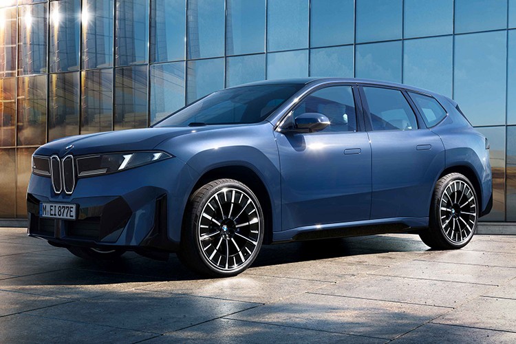 Yeni BMW iX3 50 xDrive Türkiye'de ön talebe açıldı