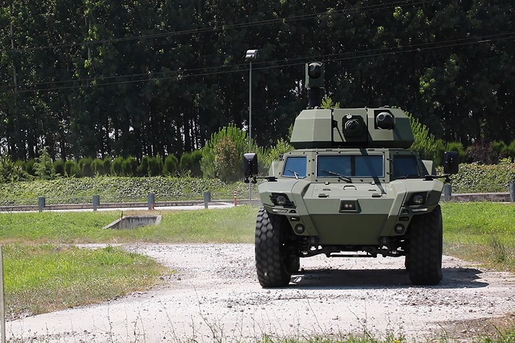 İlk kez araziye çıktı