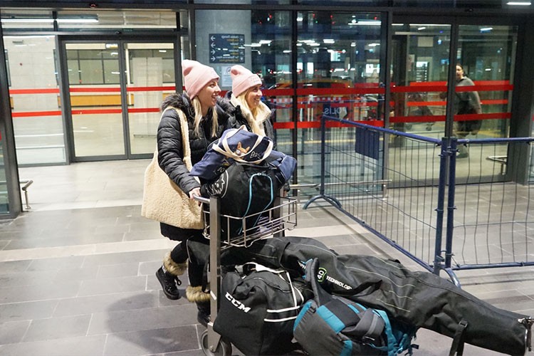 Çekya'dan 150 kişilik turist kafilesi charter seferiyle Erciyes'e geldi