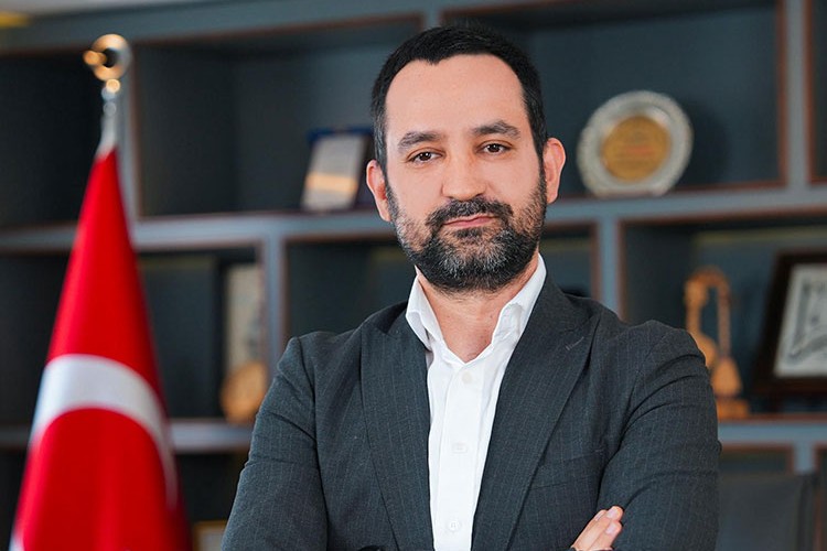 'Firmaların Rekabet Stratejilerinde Müşteri Hizmetlerinin Kritik Rolü'