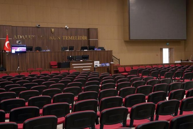 Depremde 9 kişinin öldüğü binanın 2 katı kaçak yapılmış