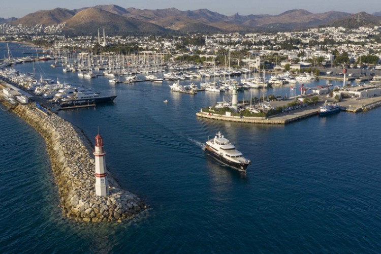 D-MARIN BAE "EN İYİ HİZMET' VE "EN İYİ UYGULAMA' ÖDÜLLERİNİ ALDI