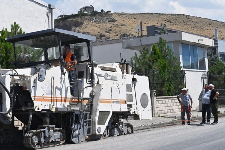 Kayseri OSB'de yollar yenileniyor