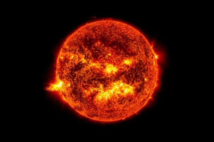 Güneş'e benzeyen yıldız, bilim insanlarını şaşırttı