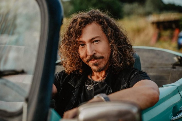 Cihan Kümbül'den dikkat çeken cumartesi