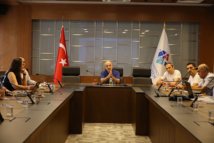 Güneş Enerjisi için Güçlerini Birleştirdi