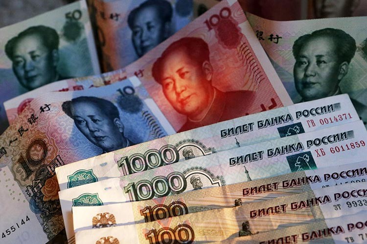 Güçlü dolara karşı yerel para hamlesi