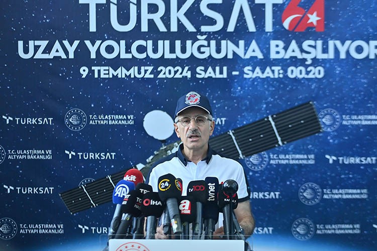 Ve beklenen gün geldi... Uzaya imzamızı atıyoruz