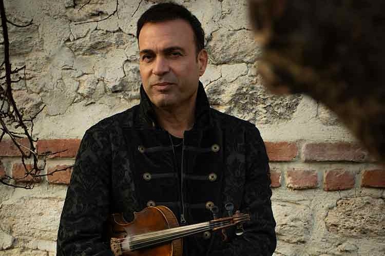 Türk sanat müziğine yeni eser