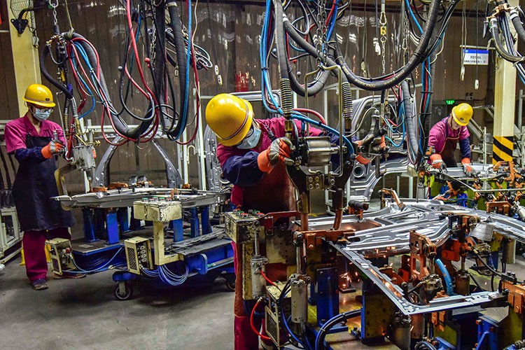 Çin'de sanayi şirketlerinin karları nisanda yükseldi