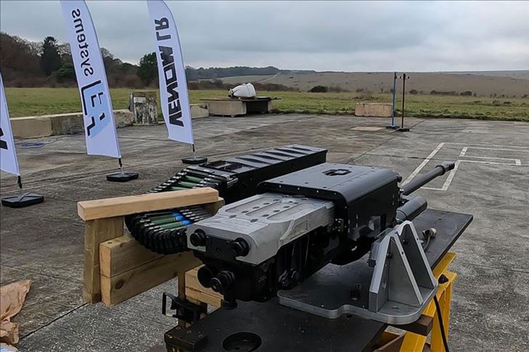 İngiltere'de güçlerini birleştirdi