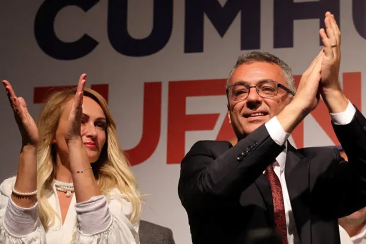 KKTC'de seçimi muhalefetin lideri Tufan Erhürman kazandı