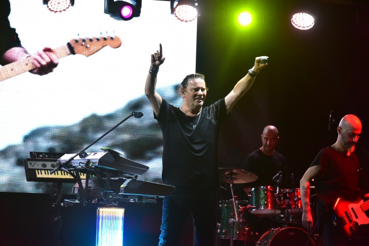 İskender Paydaş'dan davul şov