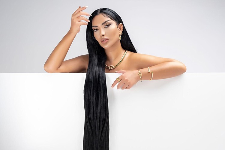 Gizem Şahin'in fotoğrafları New York Times Meydanı'nda