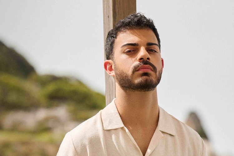 Pop müziğe yeni yorum