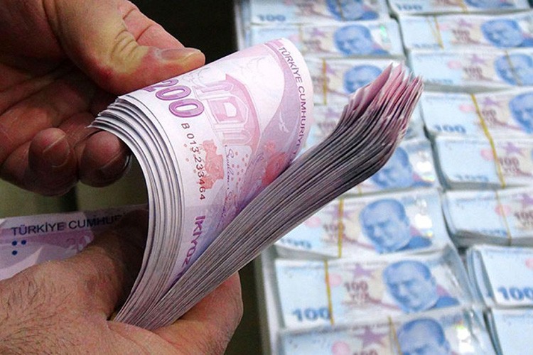 Milyonerlerin mevduatı 2 trilyona yaklaştı