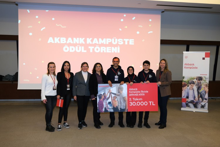Akbank Kampüste Programı Gençlerin Teknolojiyle Hayata Değer Katan Fikirlerini Ödüllendirdi