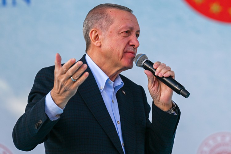 "Gabar'da günlük 100 bin varillik petrol bulduk"