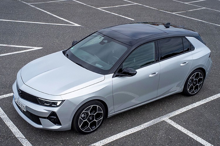 Cam tavan özelliği ile özgürlüğün kapılarını açıyor