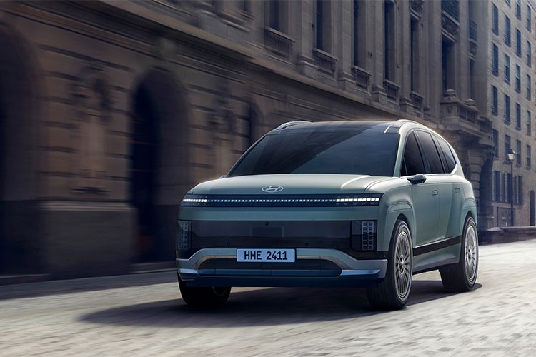 Hyundai'den Yenilikçi Bir Elektrikli SUV Mobilitesi: IONIQ 9