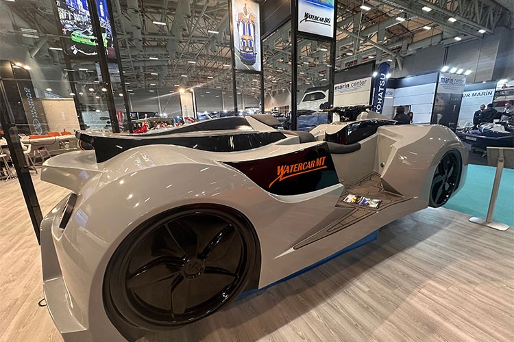 Elektrikli araçlar 'denize' indi