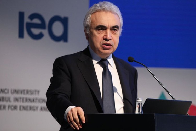 Enerjide bir dönem yüksek fiyatlar yaşanacağı uyarısı