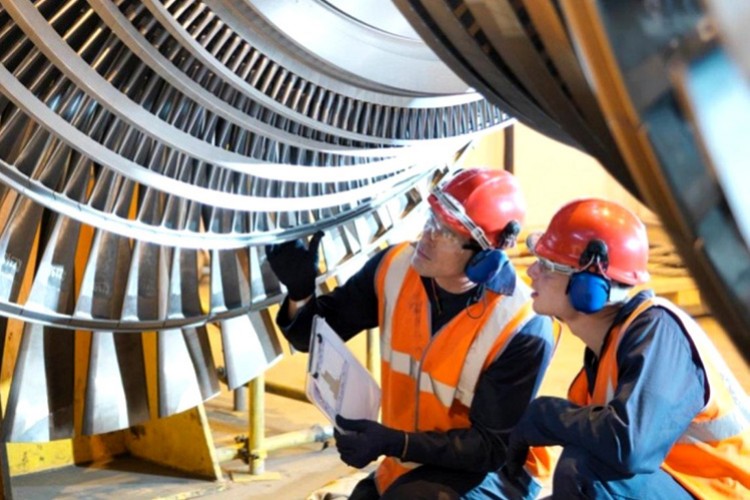 Sanayi üretimi yüzde 33.4 geriledi