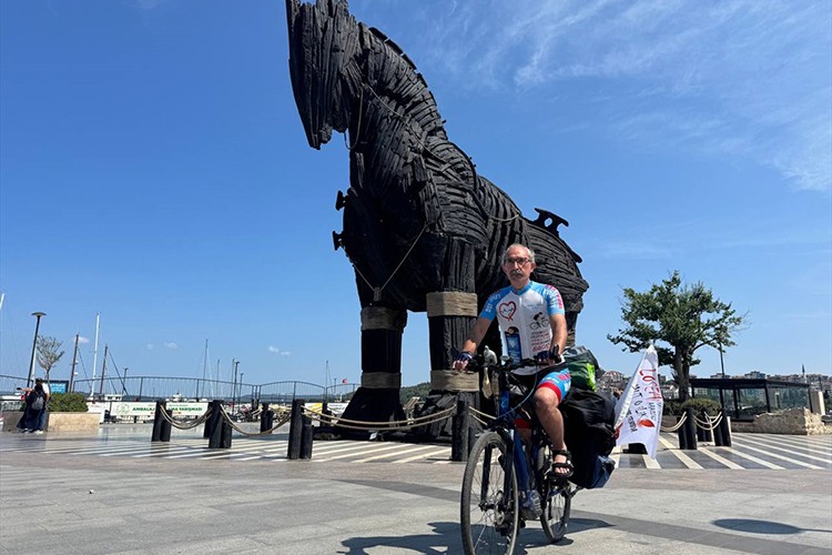 Kök hücre bağışına dikkati çekmek için 7 bin 500 kilometre pedal çevirecek