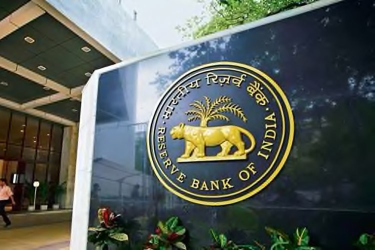 Hindistan Merkez Bankası politika faizini sabit tuttu