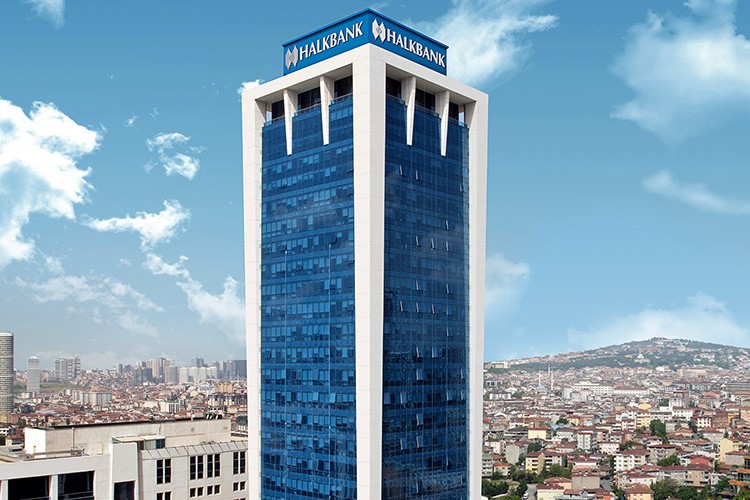 Halkbank'tan yurt dışında yaşayan Türkler için YUVAM hesabı