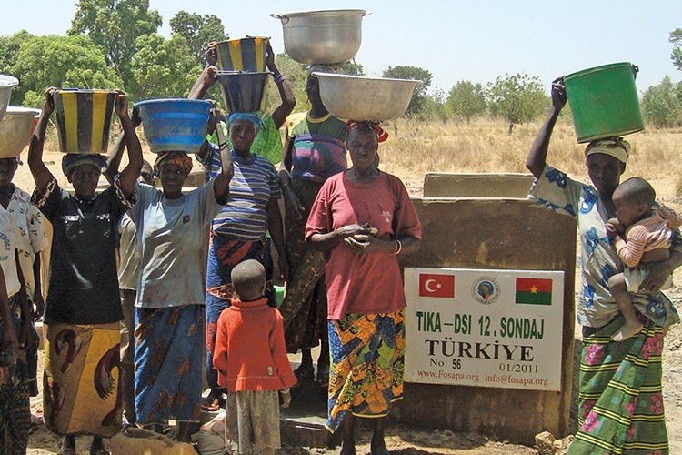 DSİ'den Afrika'ya can suyu