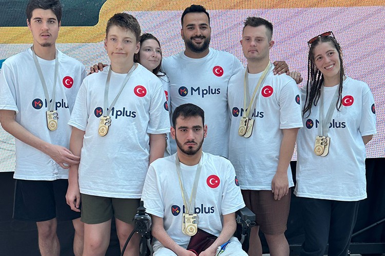 Saraybosna'daki yarışmadan 16 madalya ile döndüler