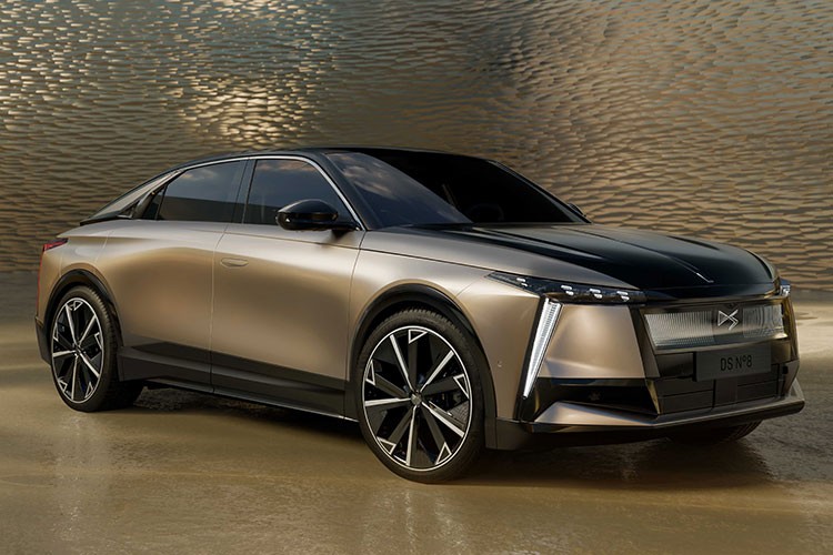 Yeni ameral gemisi DS N8 tanıtıldı