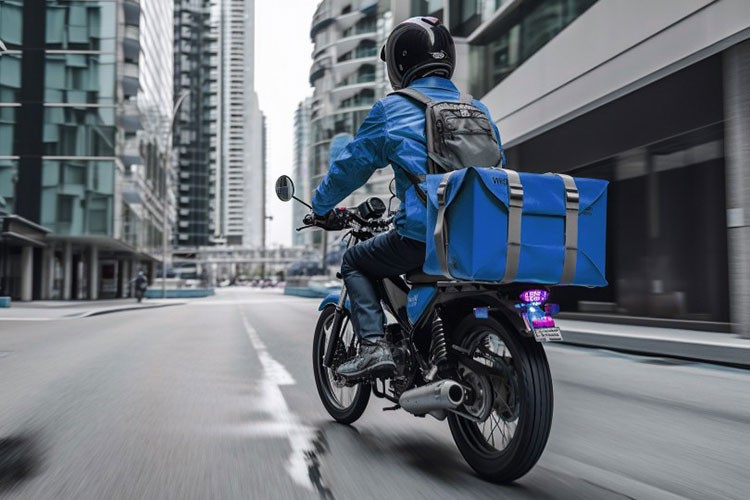 Kuryeler özel sağlık sigortası talep ediyor