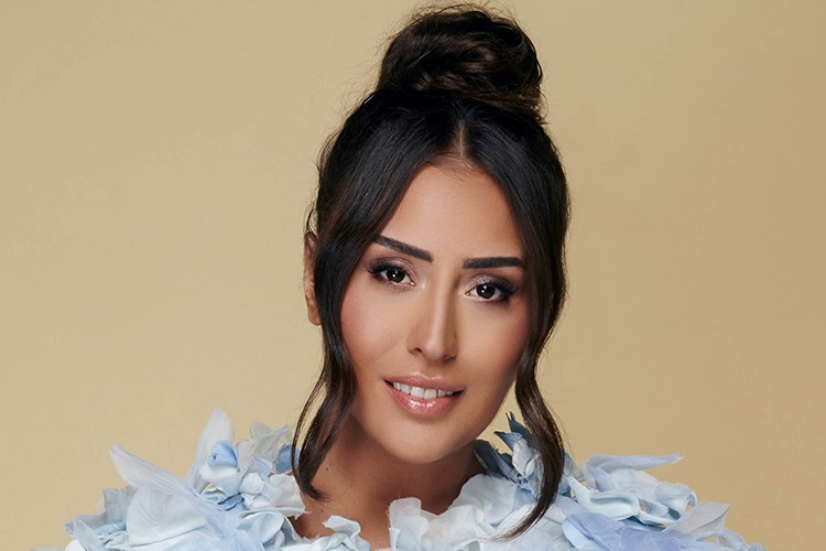 Hande Ünsal'dan yarı deli!