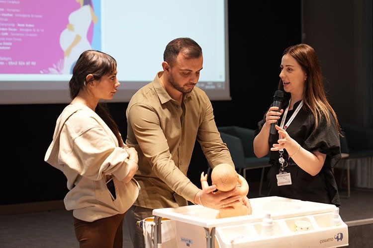 "Gebelik okulu" merak edilenleri yanıtladı