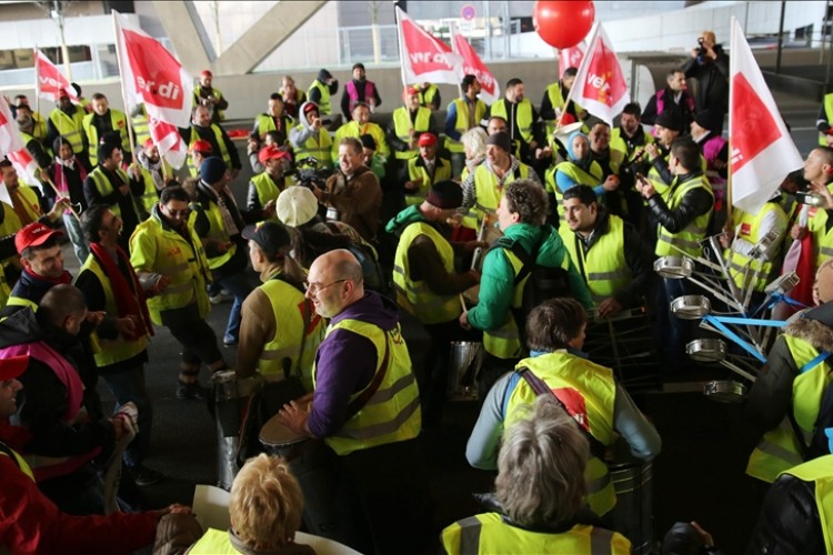 Almanya'da enerji çalışanları greve çağırıldı