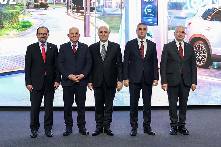 Halkbank'tan dünyamızı şarj edelim zirvesi