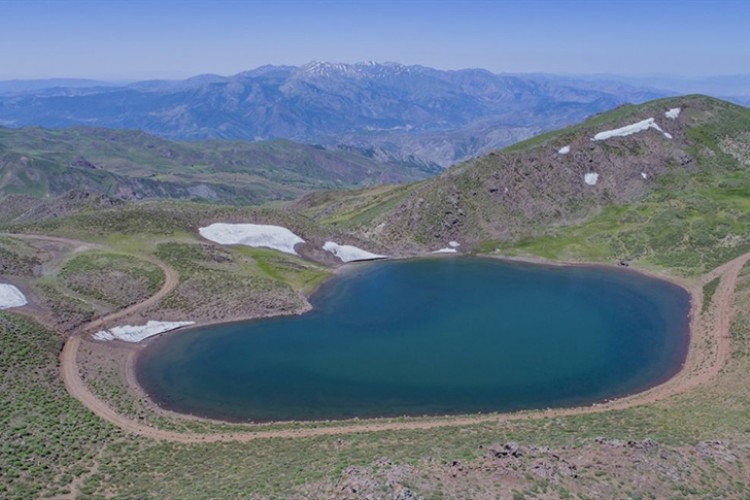 Yer üstü sularının izlenmesine ilişkin esaslar düzenlendi