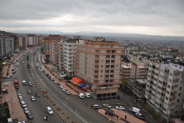 Gayrımenkul ve araç satılacak