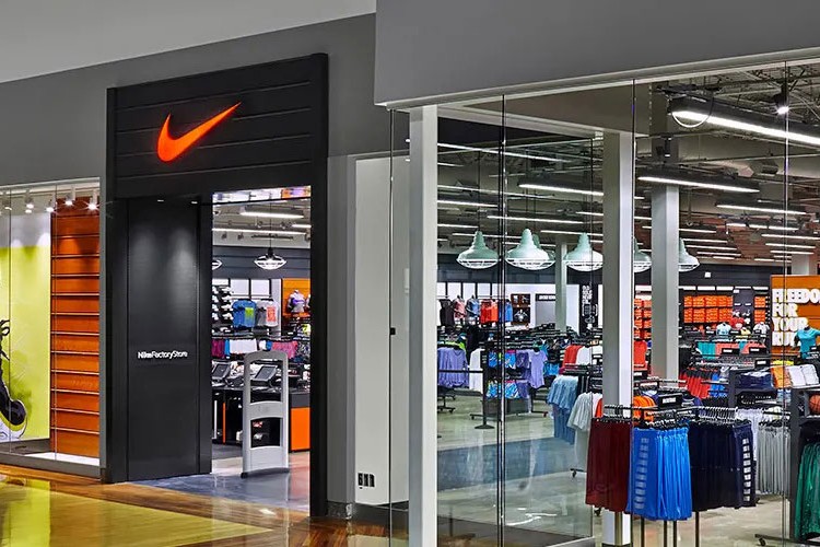 Online satışları geçici olarak durdurdu