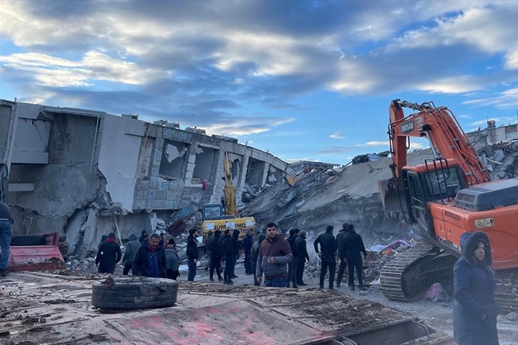 Hayatını kaybedenlerin sayısı 5 bin 434'e yükseldi