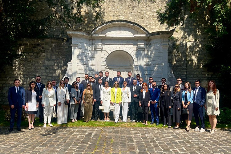 EGİAD'dan Fransa'ya Büyük Tanıtım