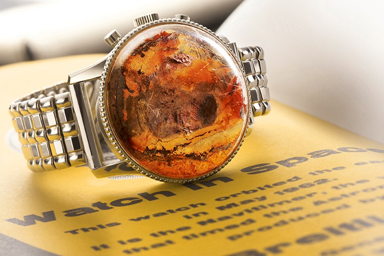 İlklerin 140. Yılı: Navitimer 41 ve Cosmonaute B12