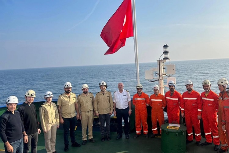 Arkas Denizcilik, Corelli gemisine Türk Bayrağı çekti