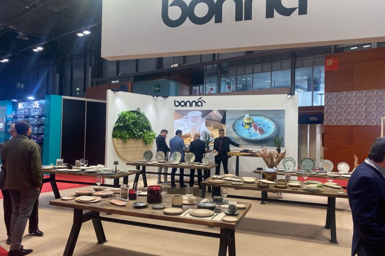 Bonna, beyaz koleksiyonlarıyla HIP Madrid Fuar'ında dikkatleri üzerine çekti